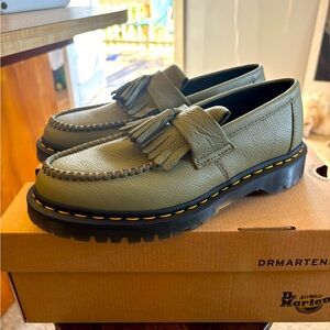 ADRIAN WOMEN'S VIRGINIA LEATHER TASSEL LOAFERS